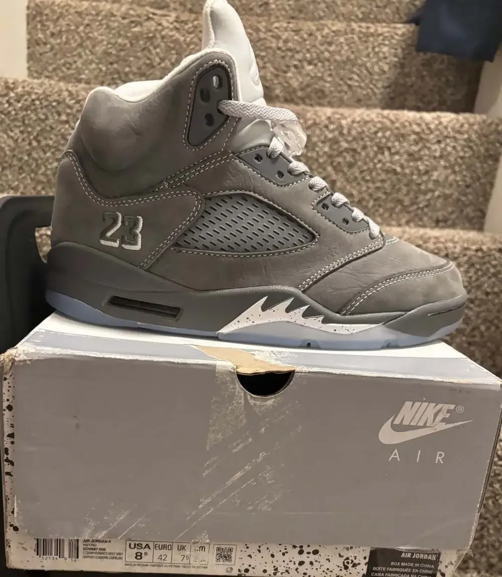 Air Jordan 5 Retro ‘Wolf Grey’. Size 8.5 men’s.